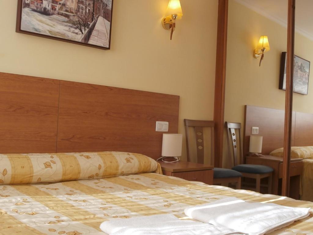 Hostal El Volante Estella Exteriér fotografie